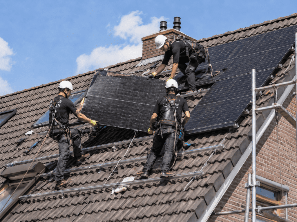montage zonnepanelen consumentenkoop